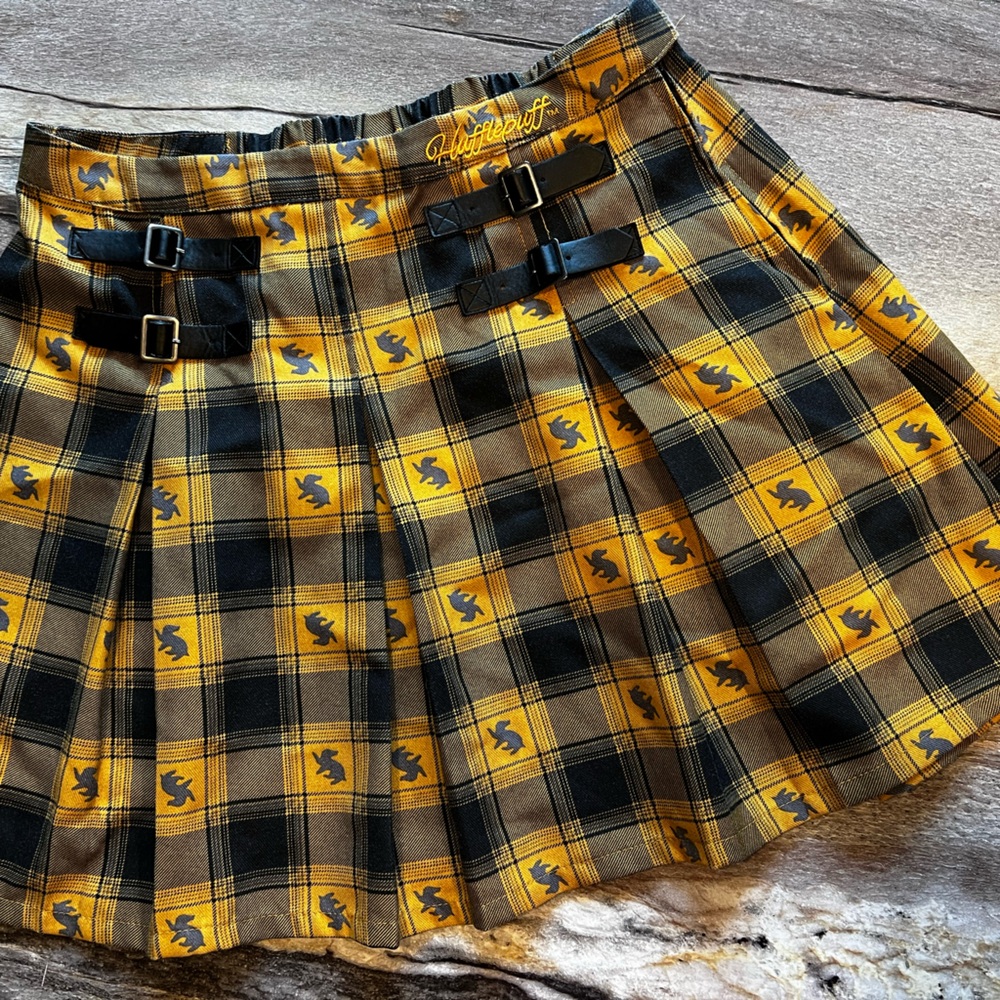 Wizarding World Harry Potter Hufflepuff skirt L